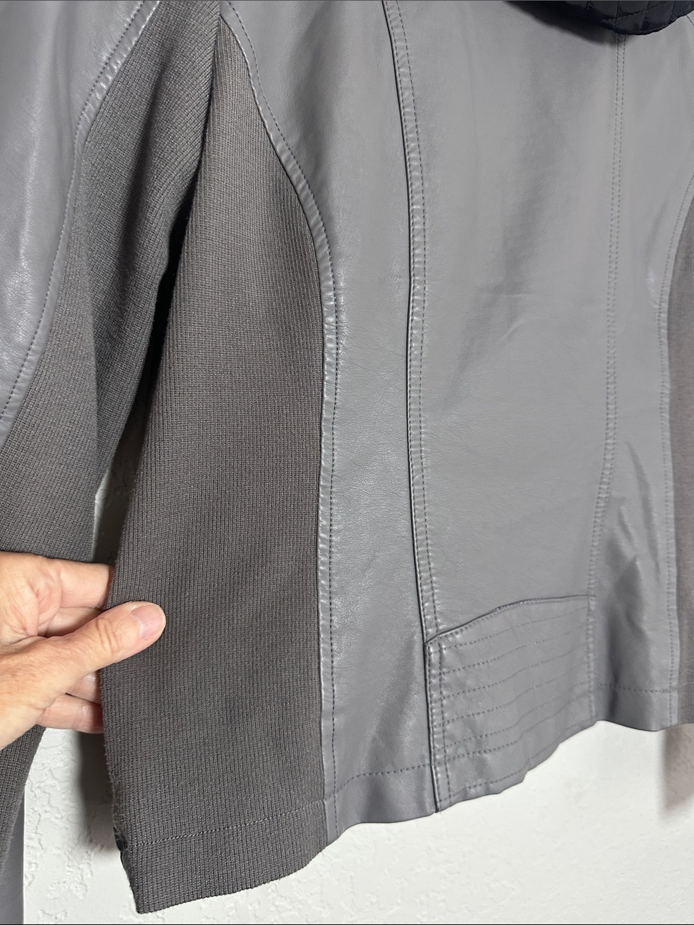 Sebby Collection Grey Faux Leather Moto Jacket Hooded Full Zip Pockets Medium - Picture 7 of 8